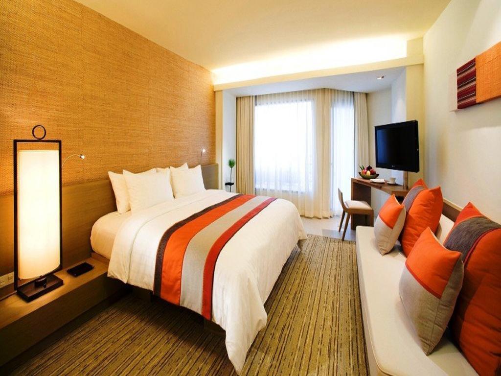 Oyo 4956 Hotel Maharaja Palace กานปูร์ ภายนอก รูปภาพ
